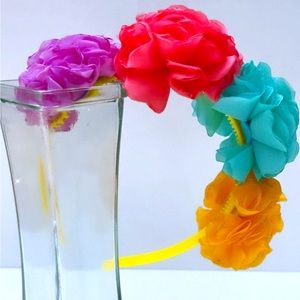 “Multicolor Headbands for Girls: Give a Touch of Joy to Their Hair”